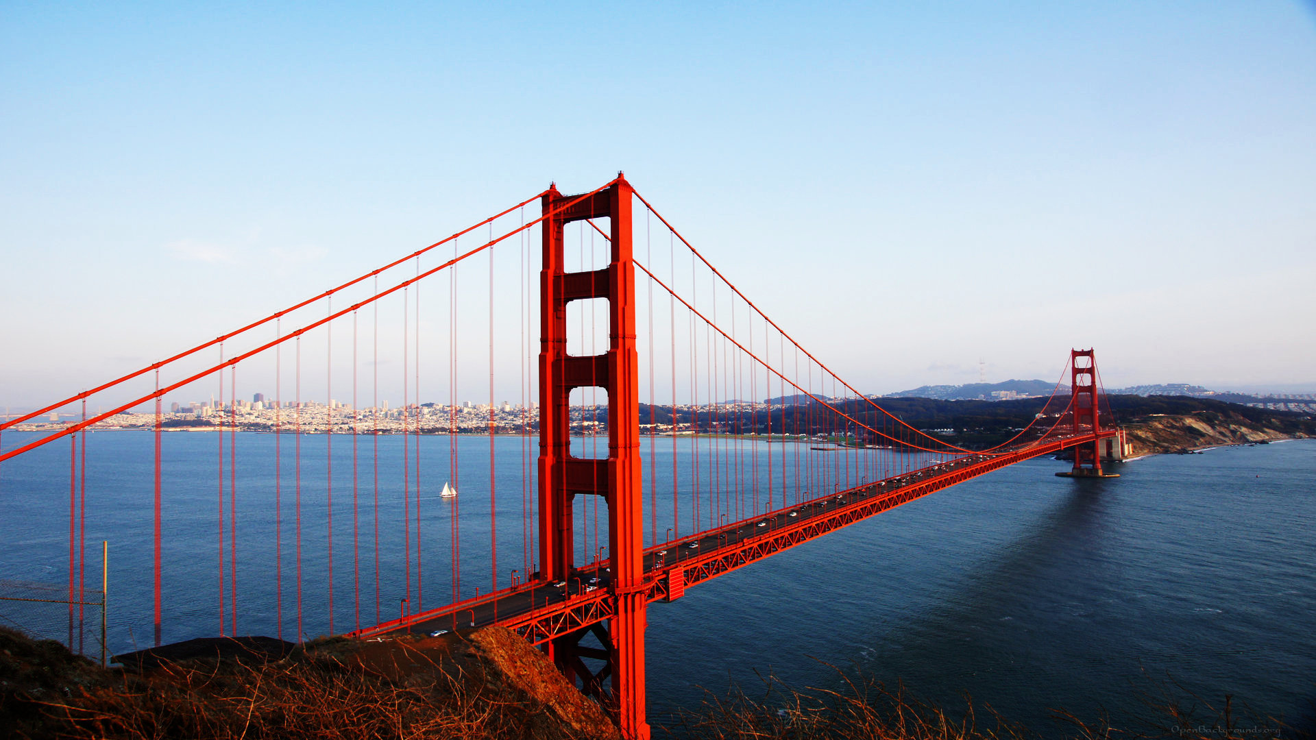 Crossing the Golden Gate Bridge with San Francisco Deluxe Sightseeing